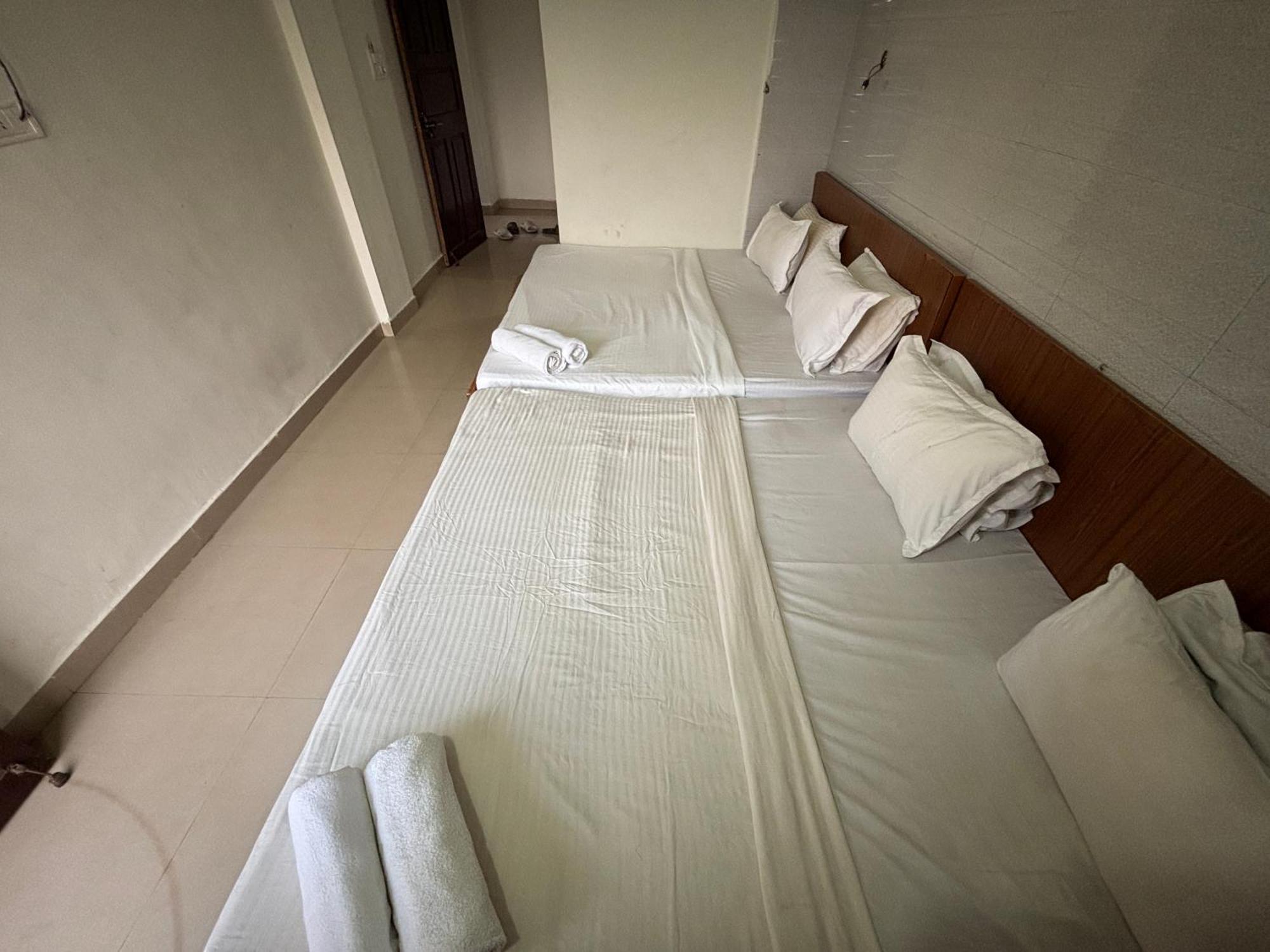 Mehar Rooms Baga Eksteriør bilde